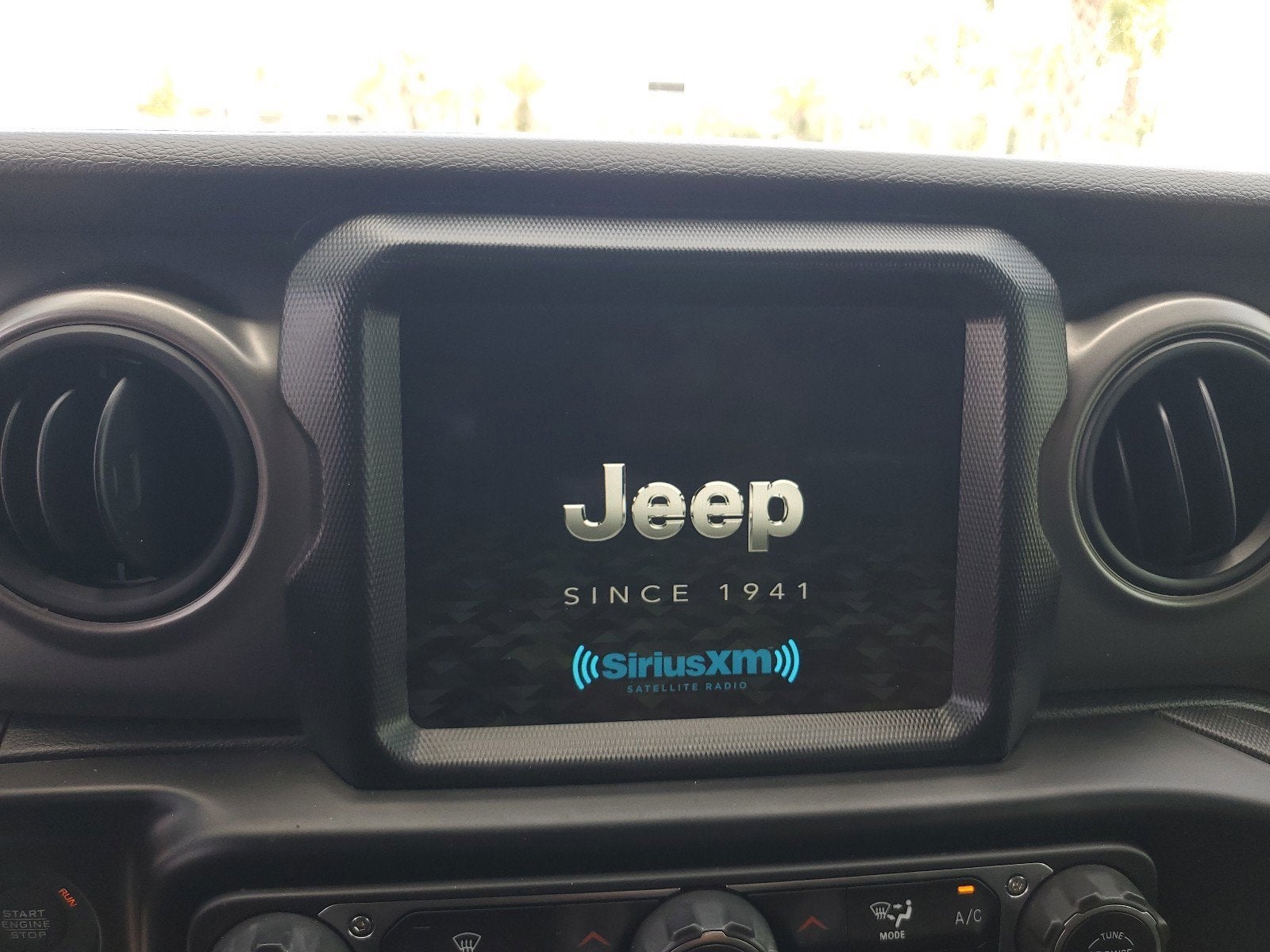 2022 Jeep Wrangler Unlimited Willys