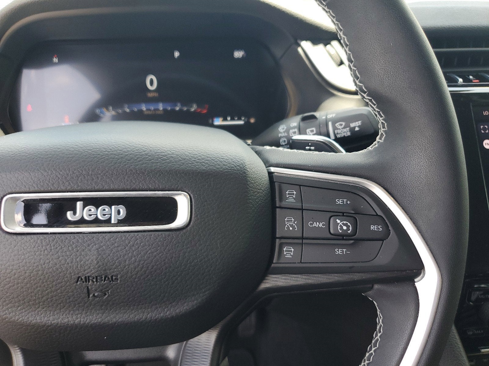 2023 Jeep Grand Cherokee Laredo