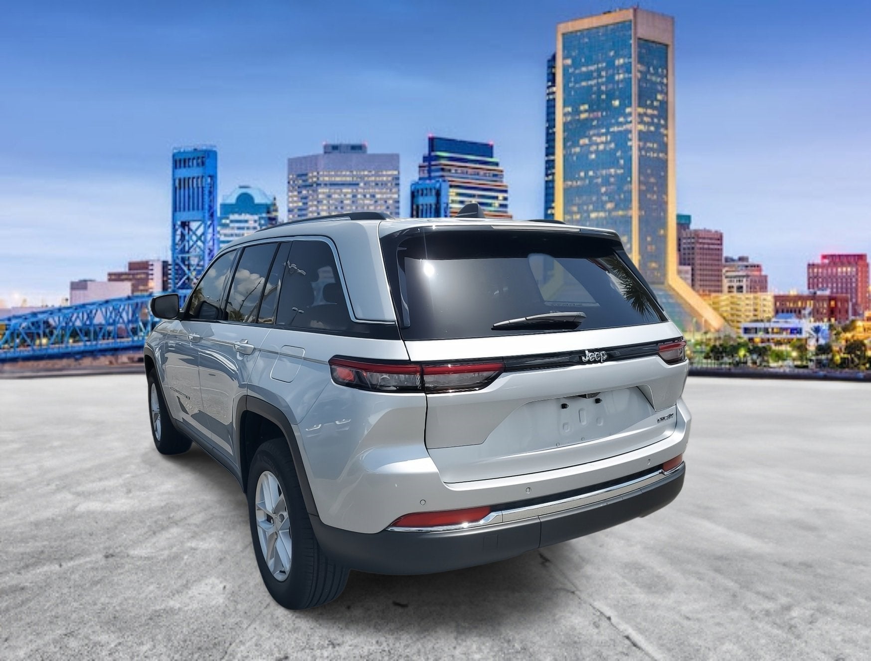 2023 Jeep Grand Cherokee Laredo