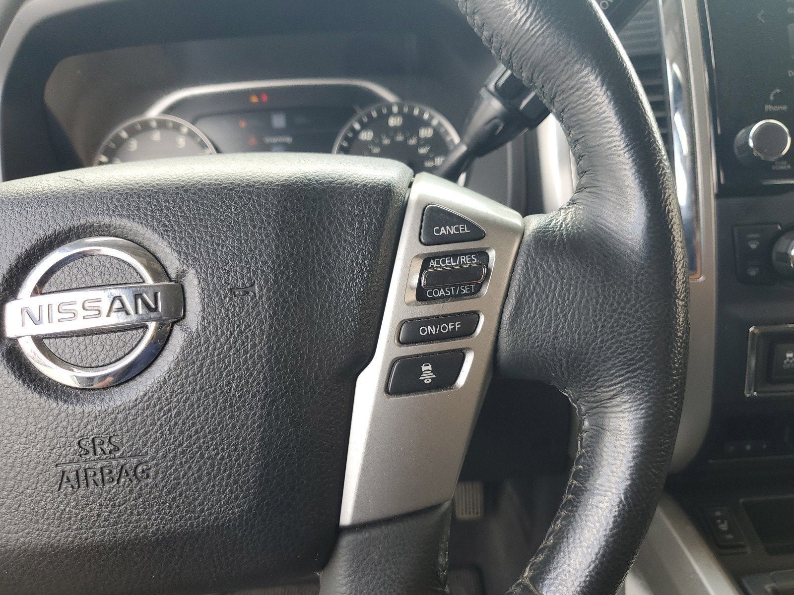 2021 Nissan Titan SV