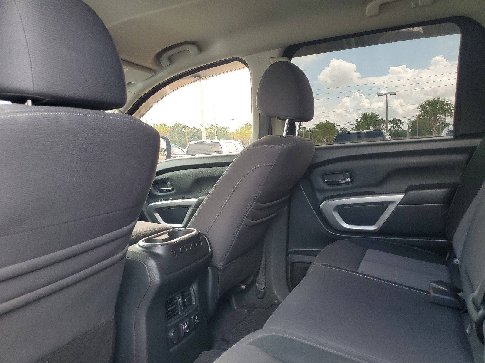 2021 Nissan Titan SV