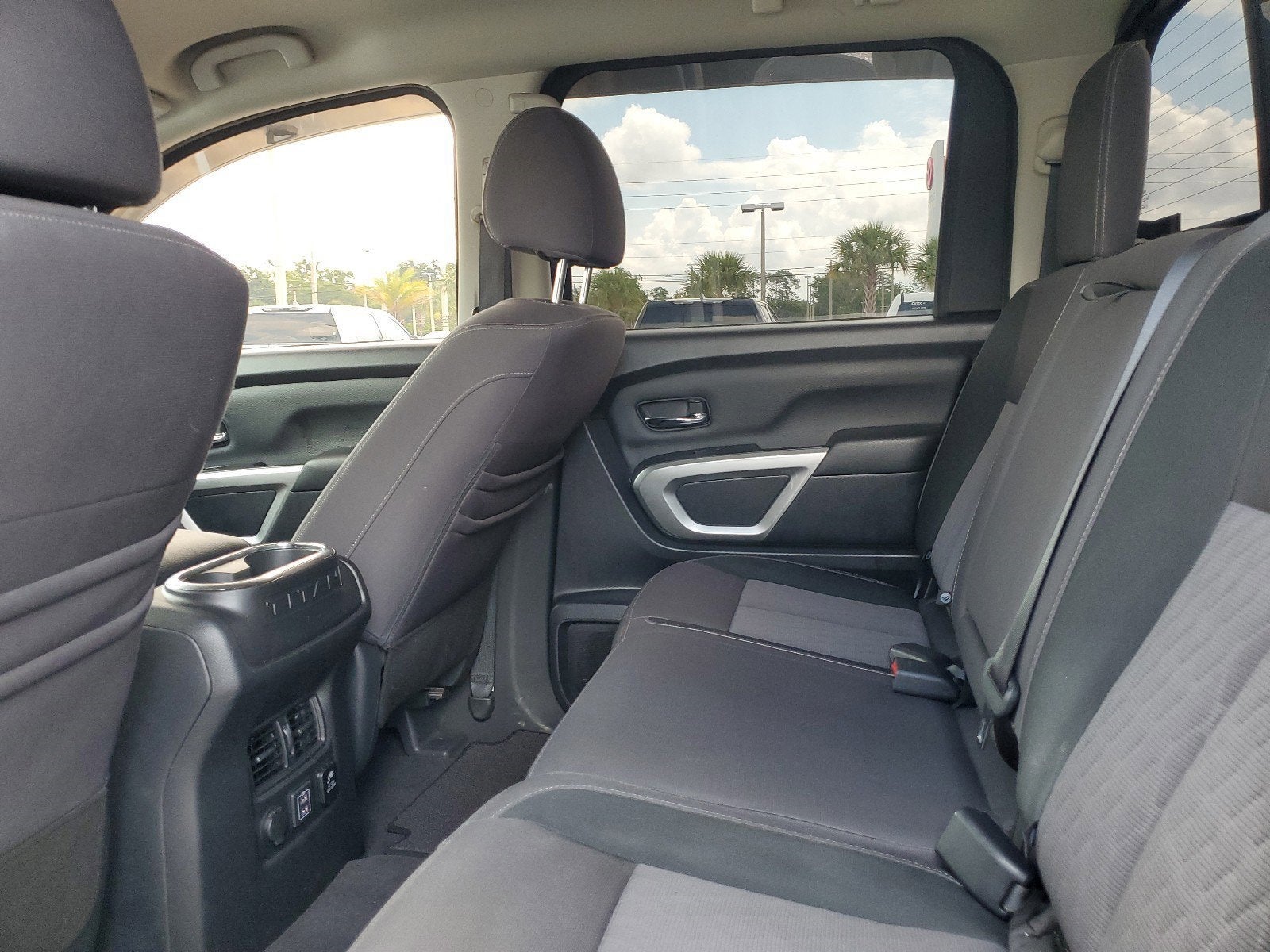 2021 Nissan Titan SV