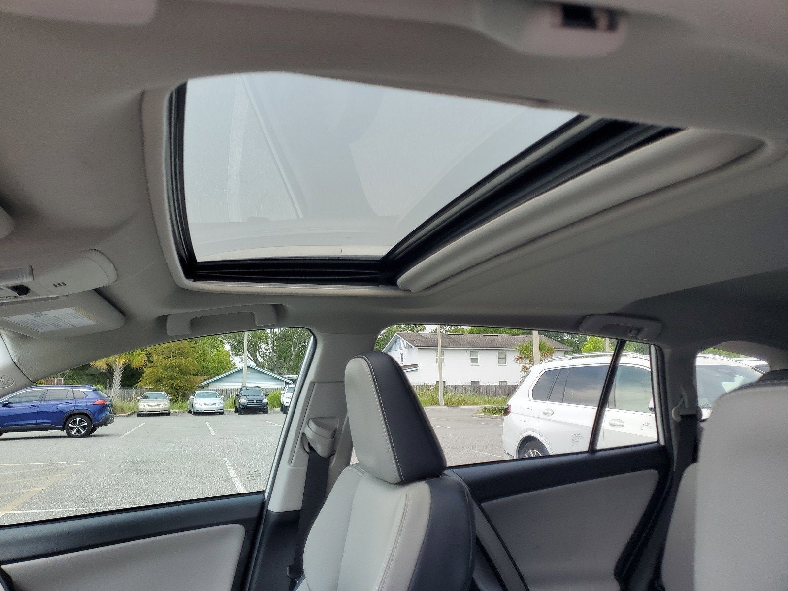 2018 Toyota RAV4 Platinum