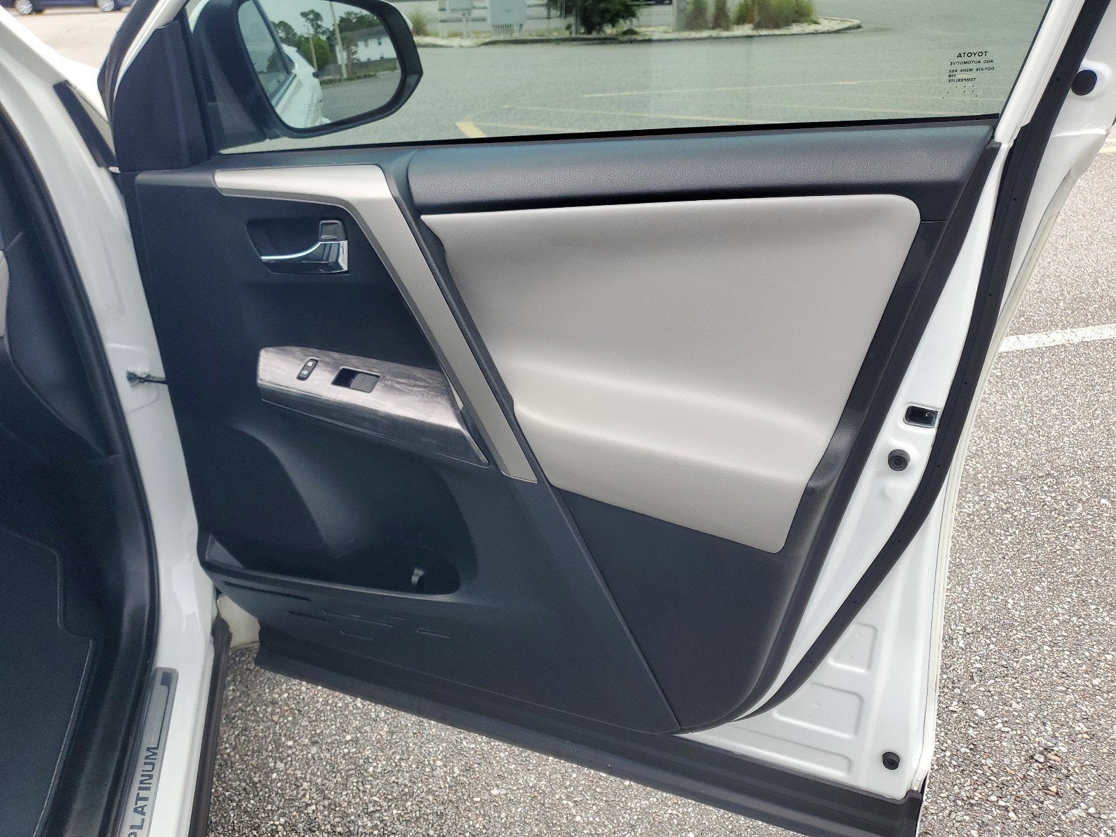 2018 Toyota RAV4 Platinum