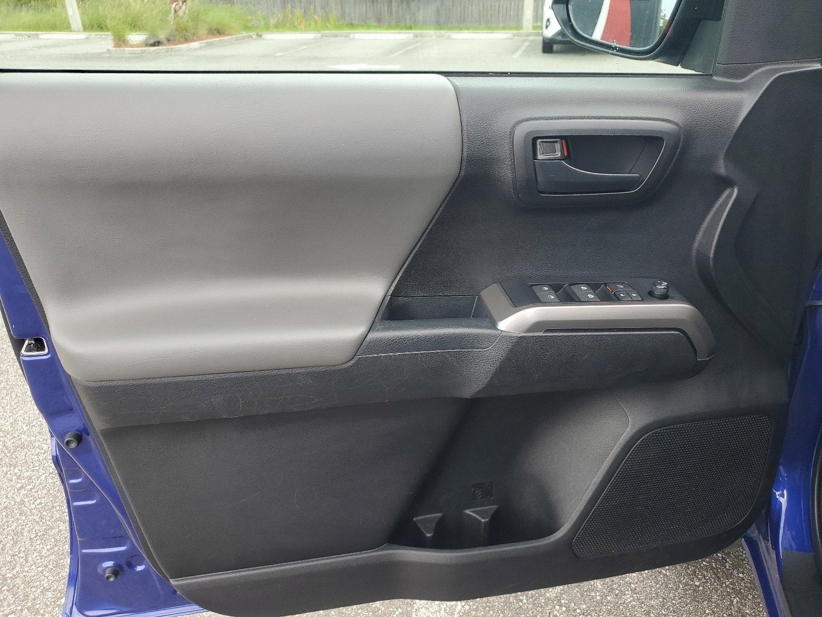 2023 Toyota Tacoma 4WD SR5