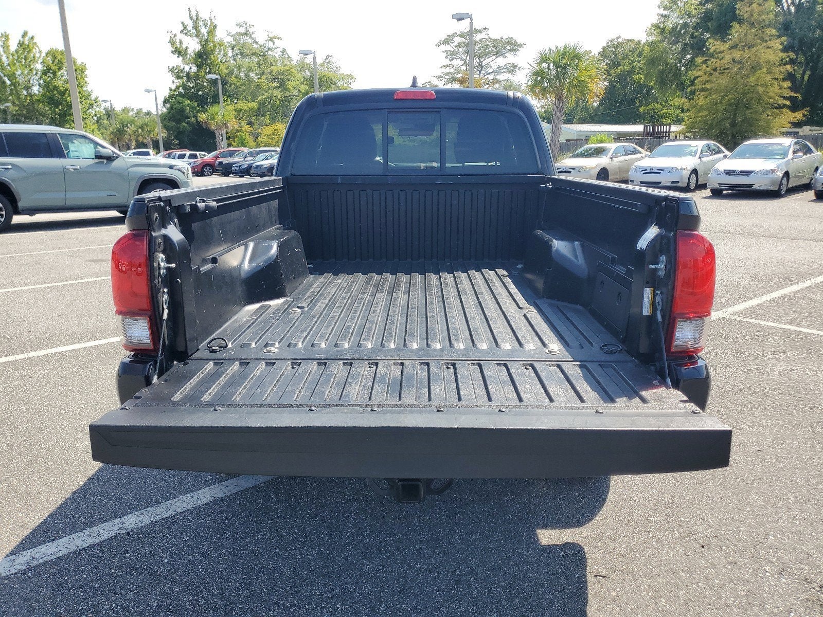 2022 Toyota Tacoma 4WD SR
