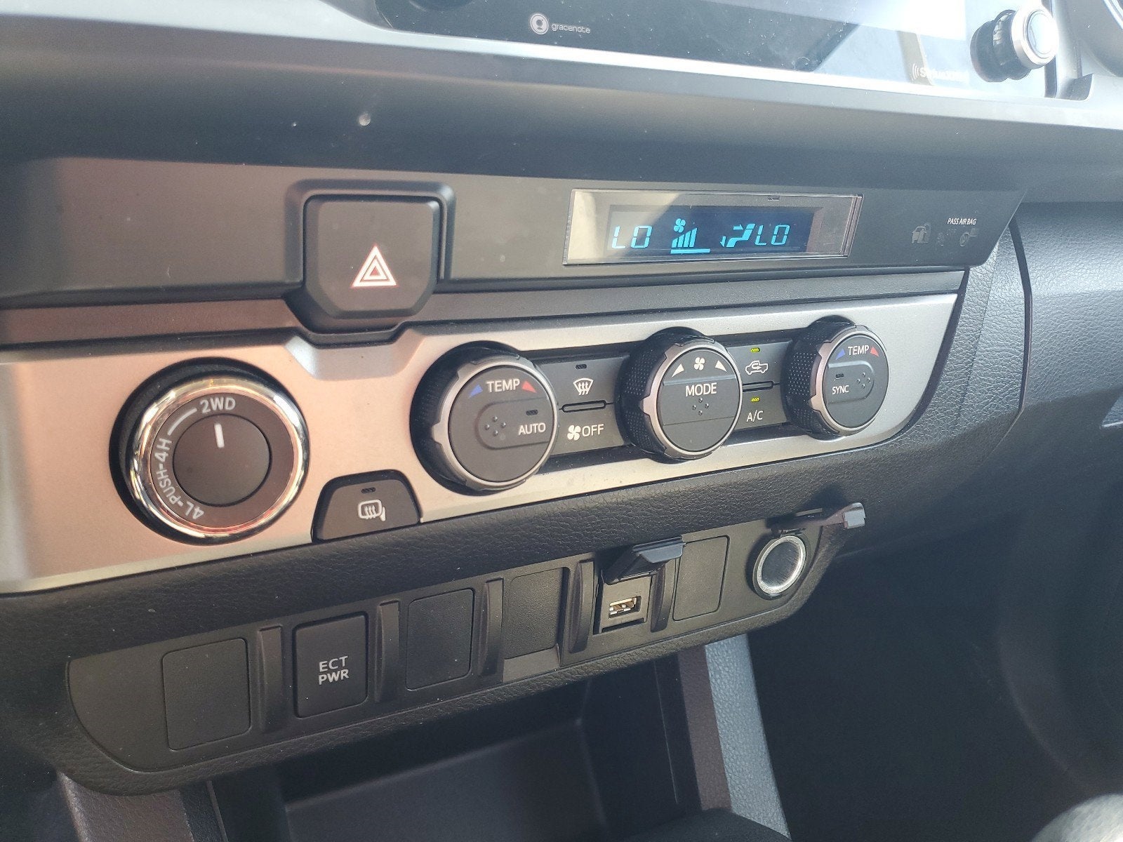 2022 Toyota Tacoma 4WD SR