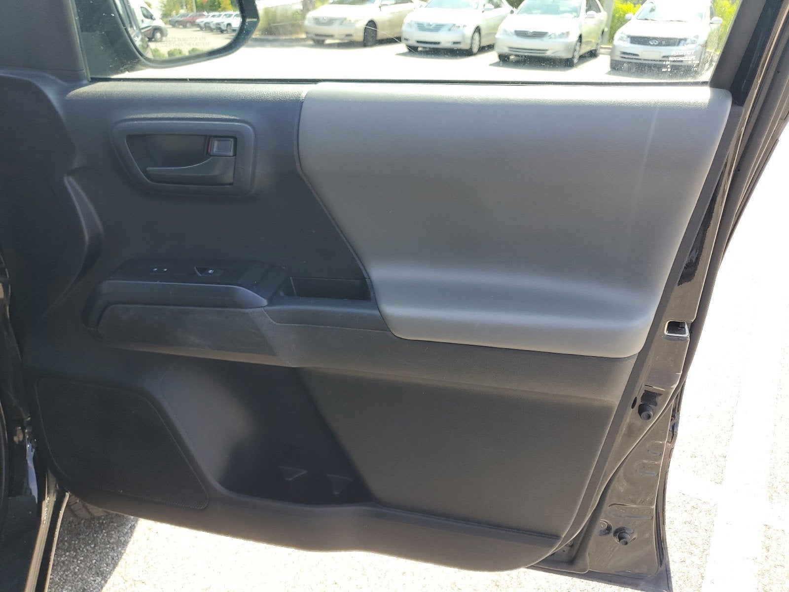 2022 Toyota Tacoma 4WD SR