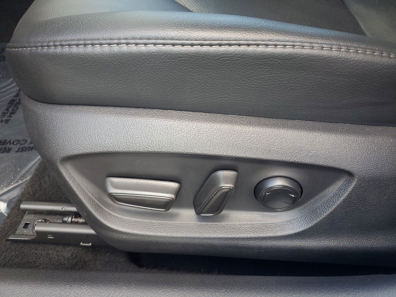 2023 Toyota Camry Hybrid XSE