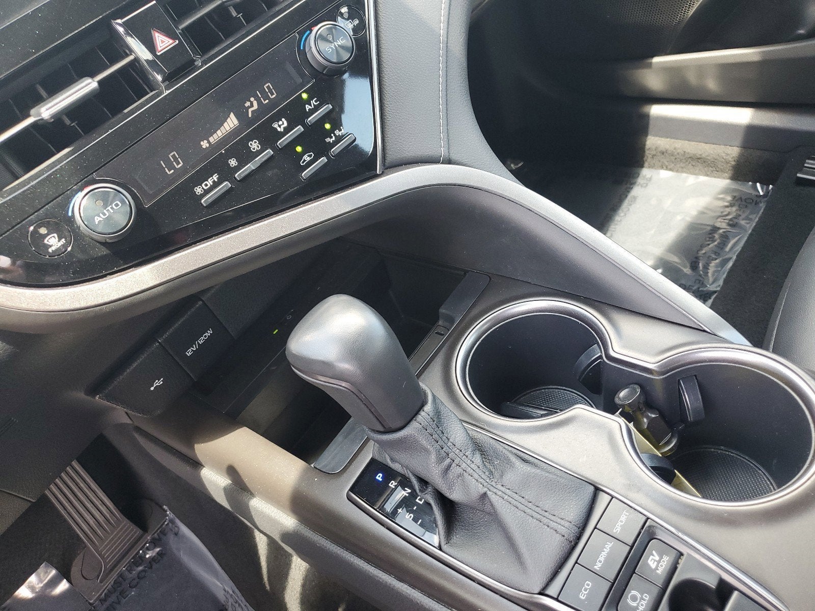 2023 Toyota Camry Hybrid XSE