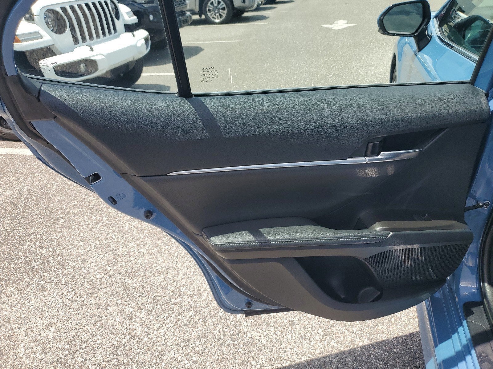 2023 Toyota Camry Hybrid XSE