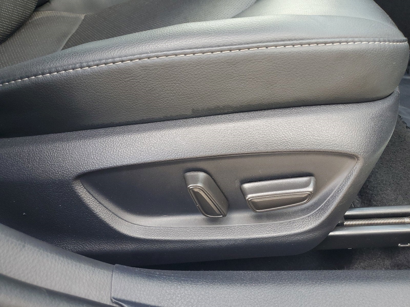 2023 Toyota Camry Hybrid XSE