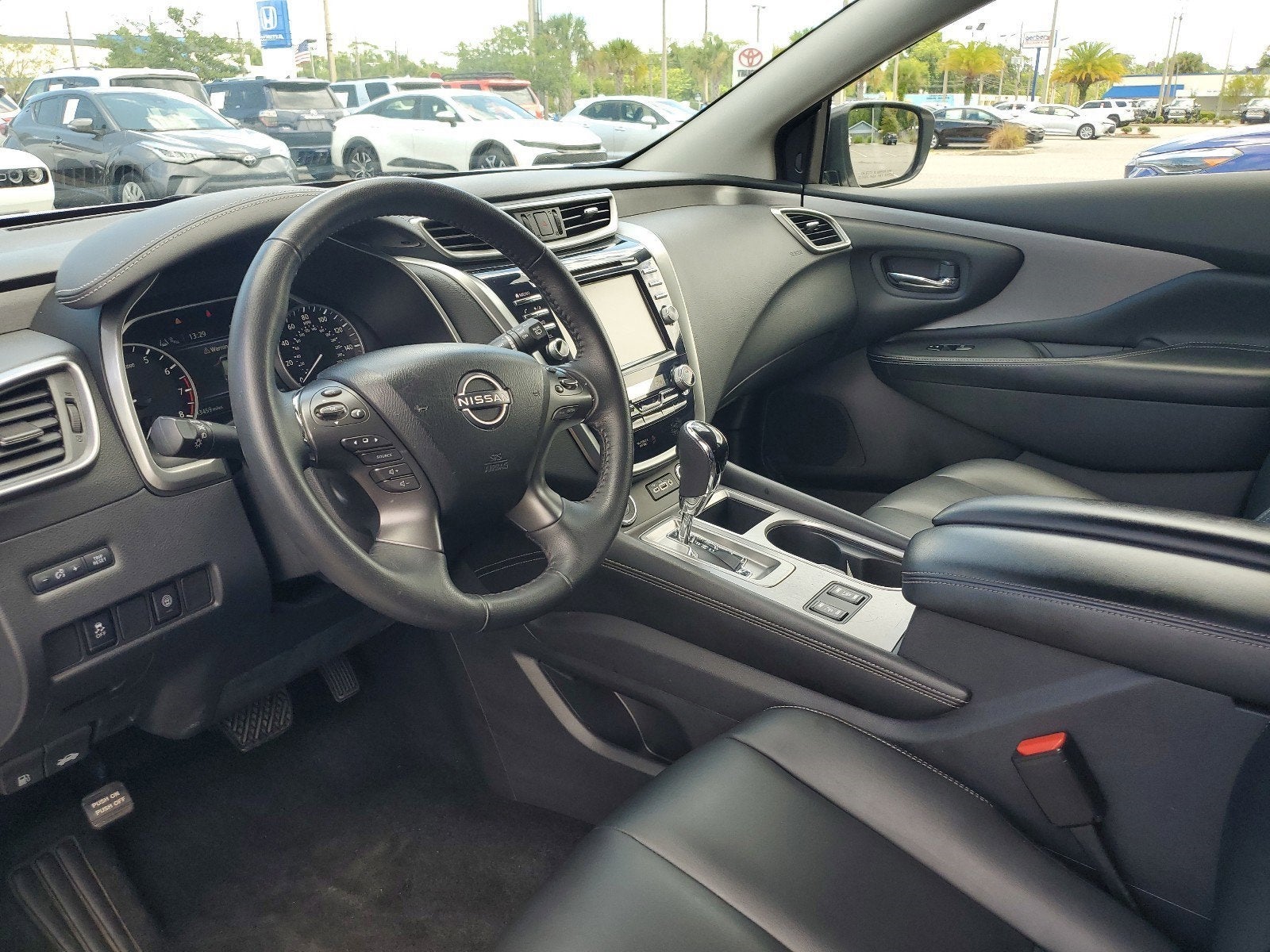 2023 Nissan Murano SV