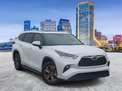 2023 Toyota Highlander Hybrid Bronze Edition