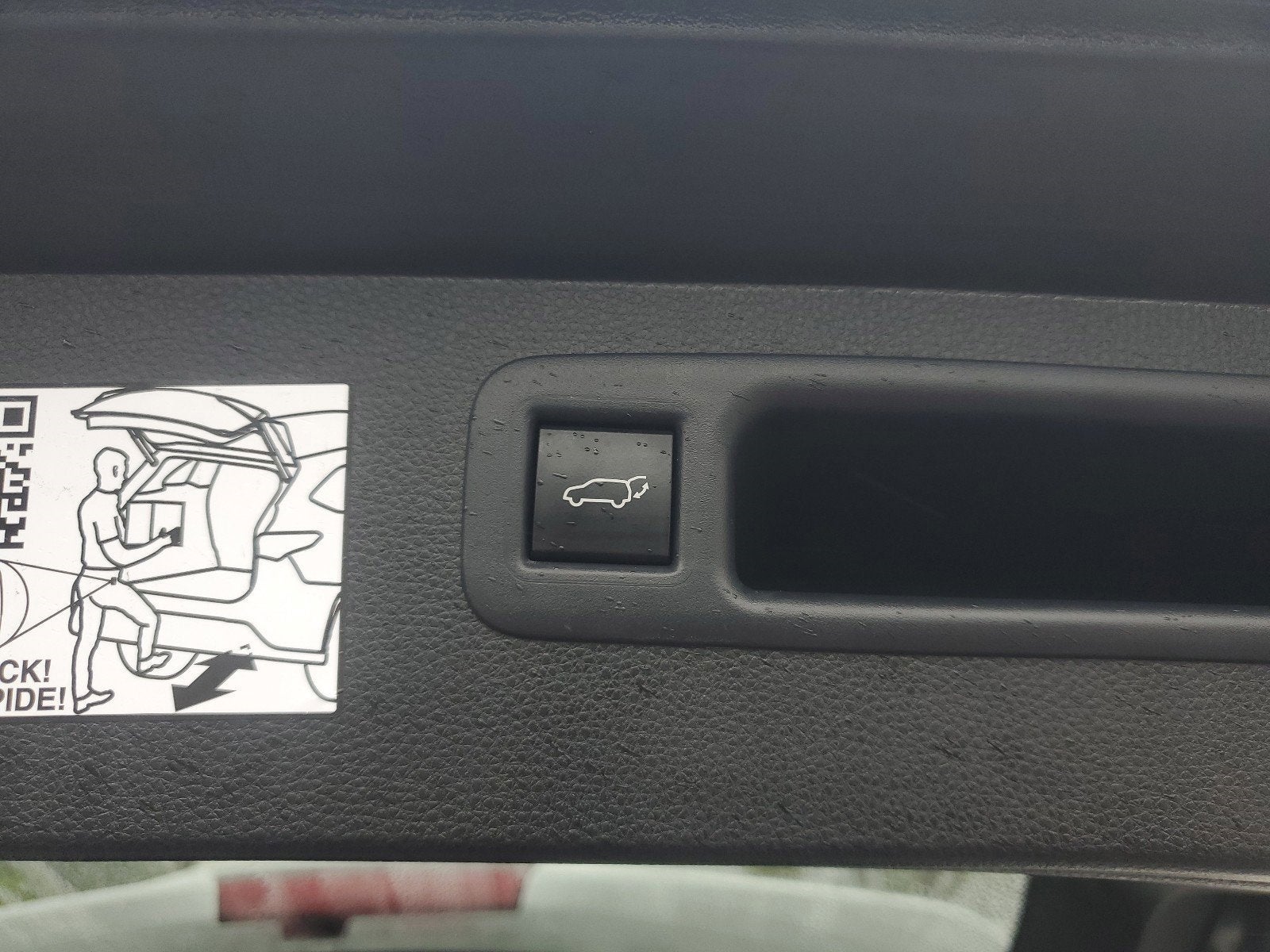 2023 Toyota Highlander Hybrid Bronze Edition