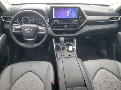 2023 Toyota Highlander Hybrid Bronze Edition
