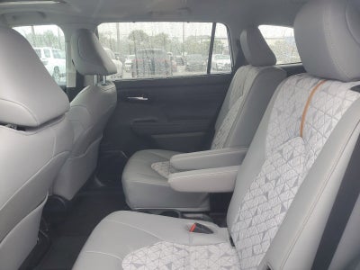 2023 Toyota Highlander Hybrid Bronze Edition