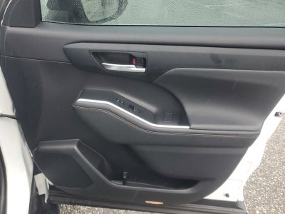 2023 Toyota Highlander Hybrid Bronze Edition