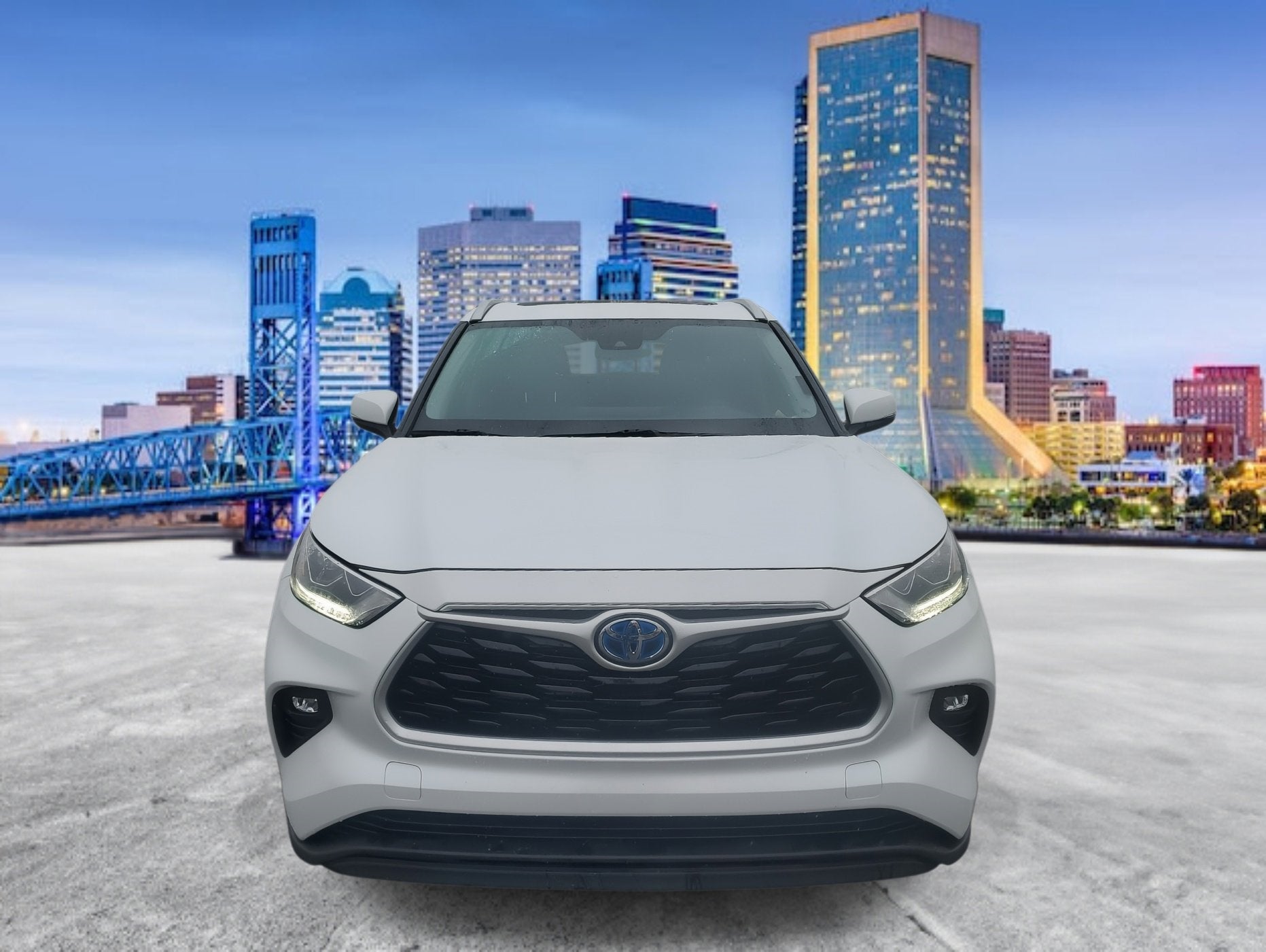 2023 Toyota Highlander Hybrid Bronze Edition