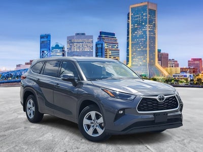 2022 Toyota Highlander LE