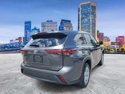 2022 Toyota Highlander LE