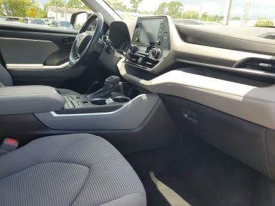 2022 Toyota Highlander LE