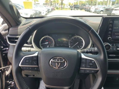 2022 Toyota Highlander XSE