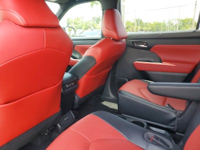 2022 Toyota Highlander XSE