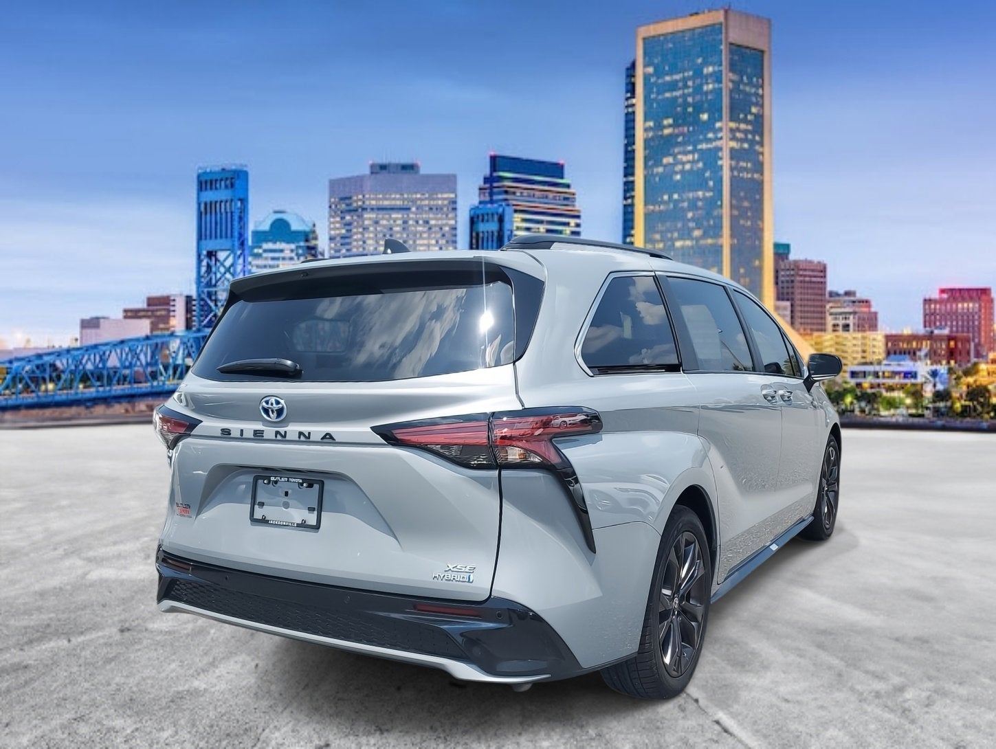 2024 Toyota Sienna XSE