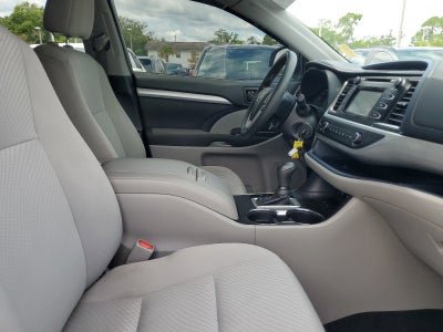 2019 Toyota Highlander LE