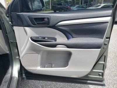 2019 Toyota Highlander LE