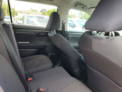 2021 Toyota Highlander LE