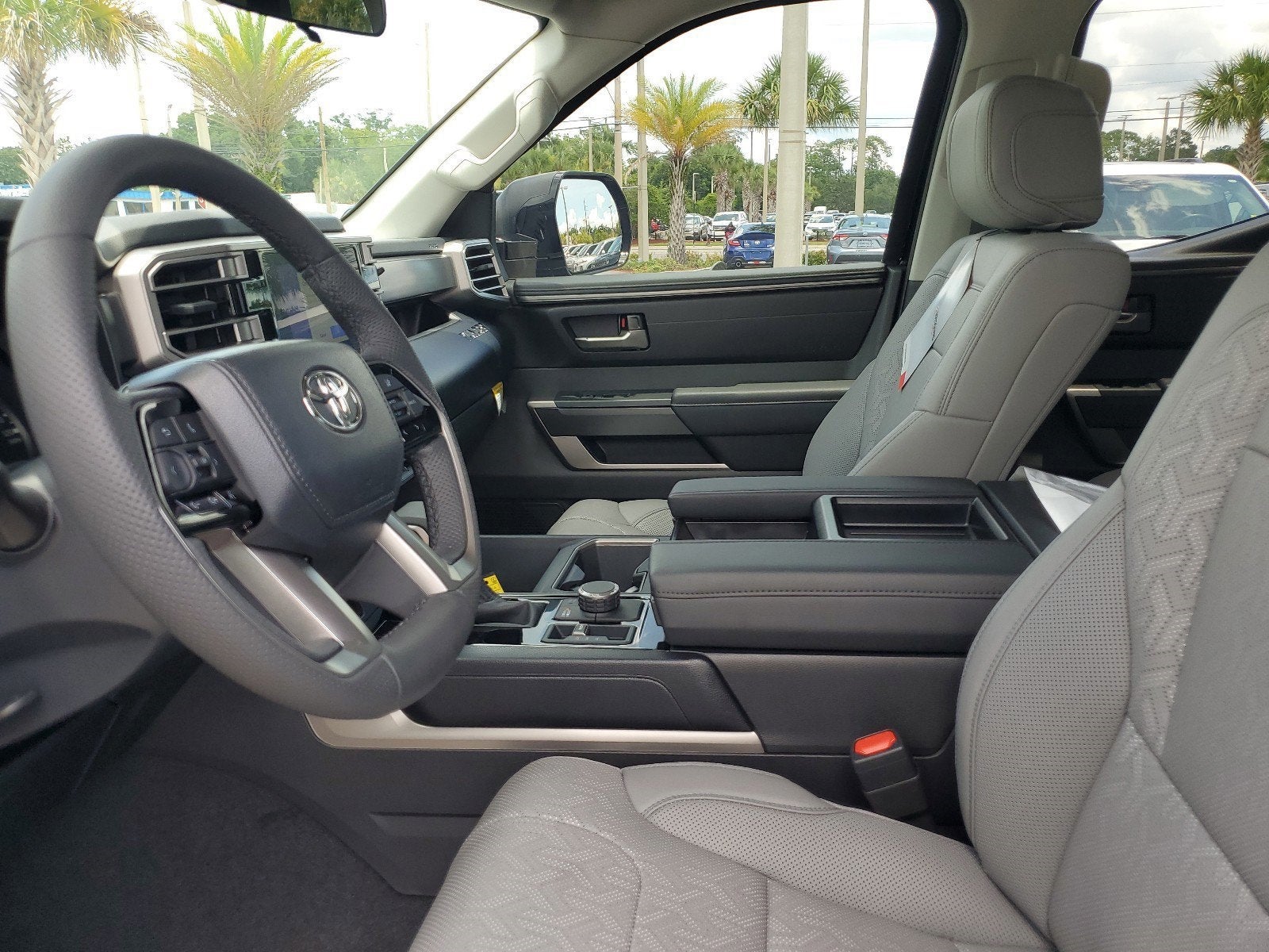 2024 Toyota Tundra 4WD SR5