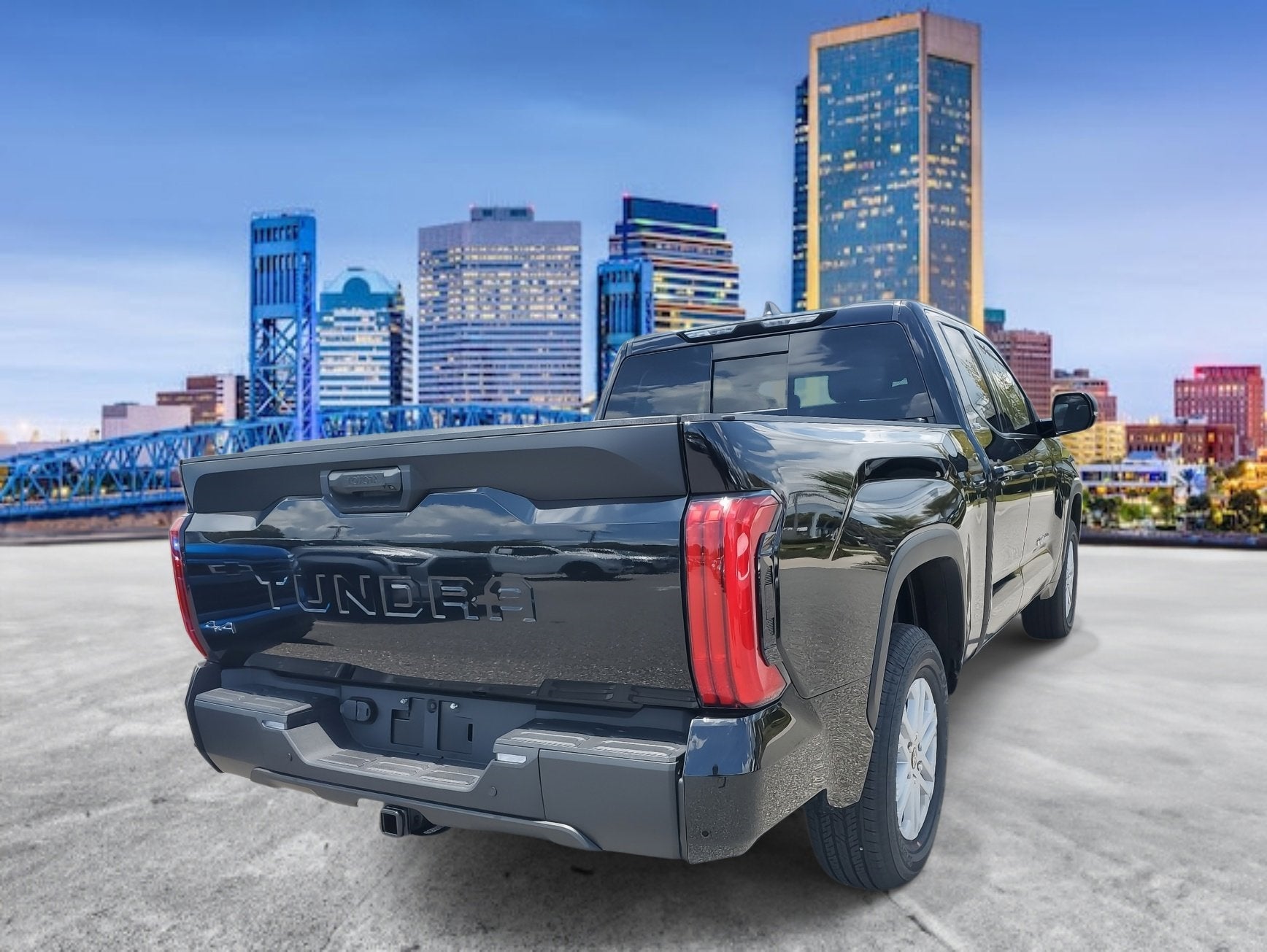 2024 Toyota Tundra 4WD SR5