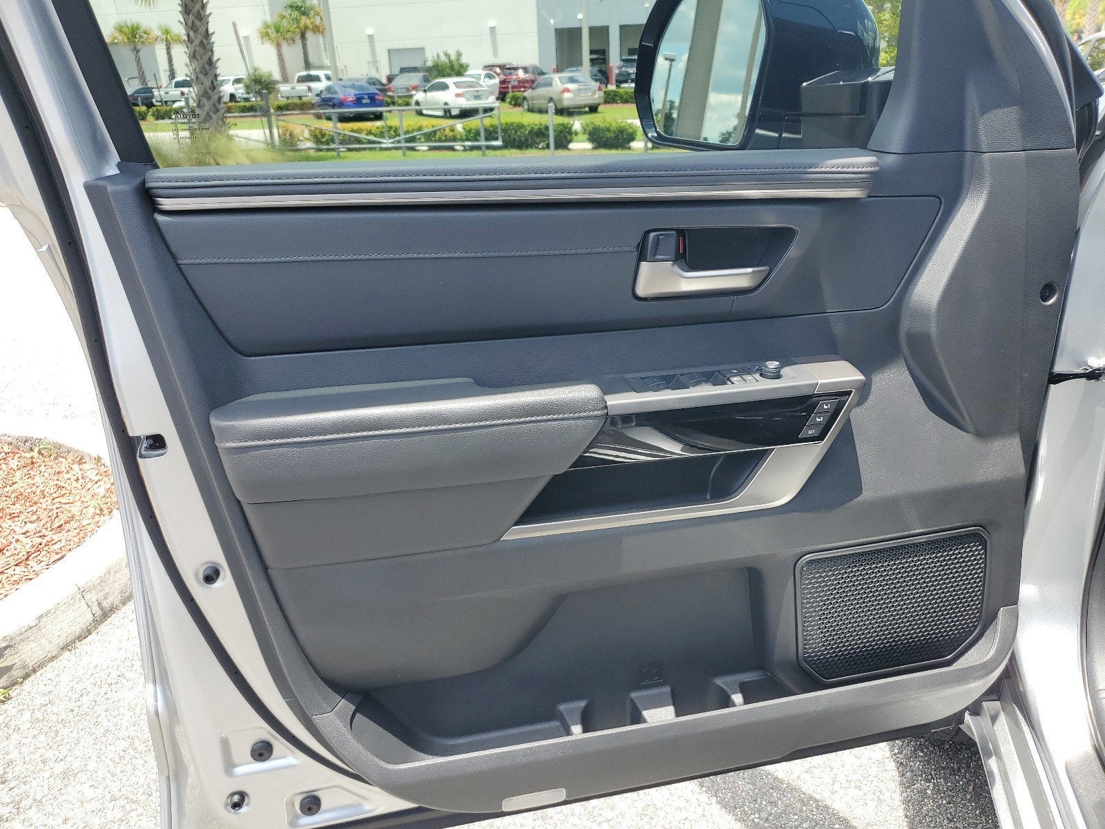 2024 Toyota Tundra 4WD Limited Hybrid