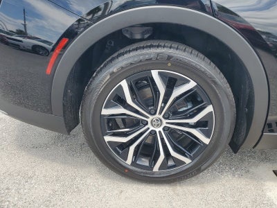 2024 Toyota Crown XLE