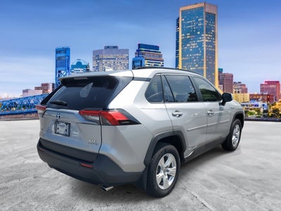 2020 Toyota RAV4 Hybrid XLE