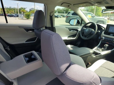 2020 Toyota RAV4 Hybrid XLE