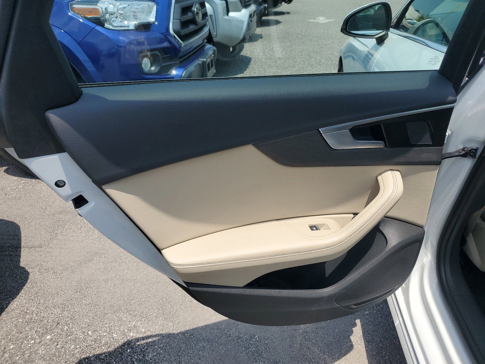 2022 Audi A4 Sedan S line Premium Plus