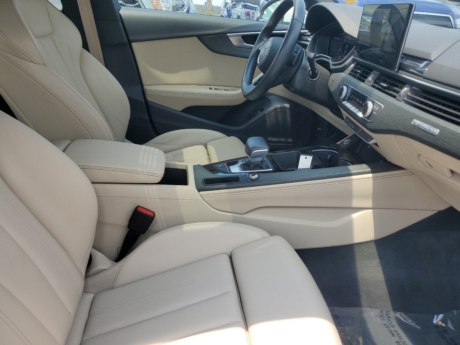 2022 Audi A4 Sedan S line Premium Plus