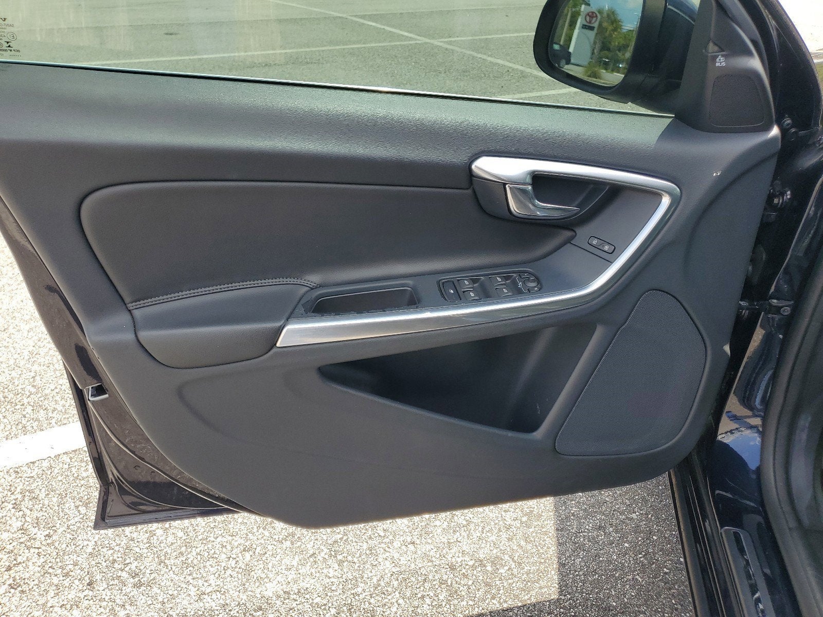 2017 Volvo V60 Premier