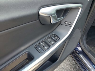 2017 Volvo V60 Premier