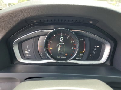 2017 Volvo V60 Premier
