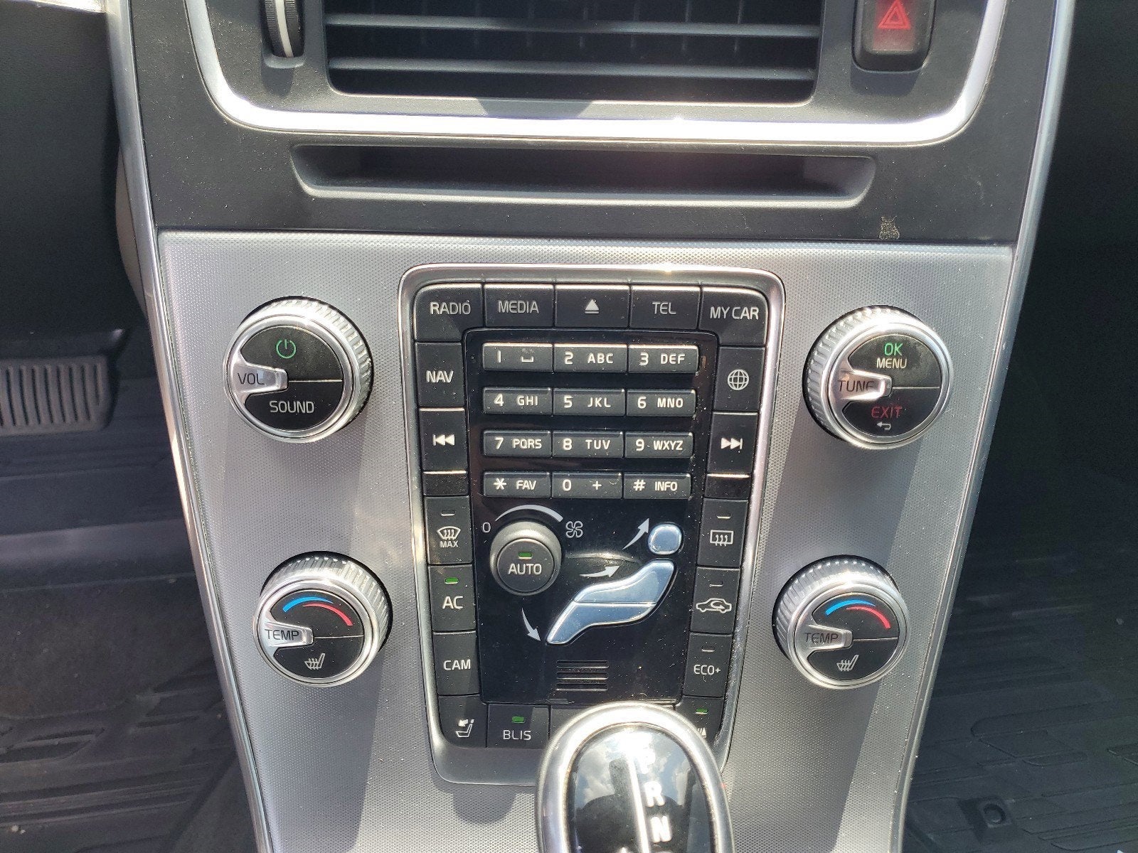 2017 Volvo V60 Premier