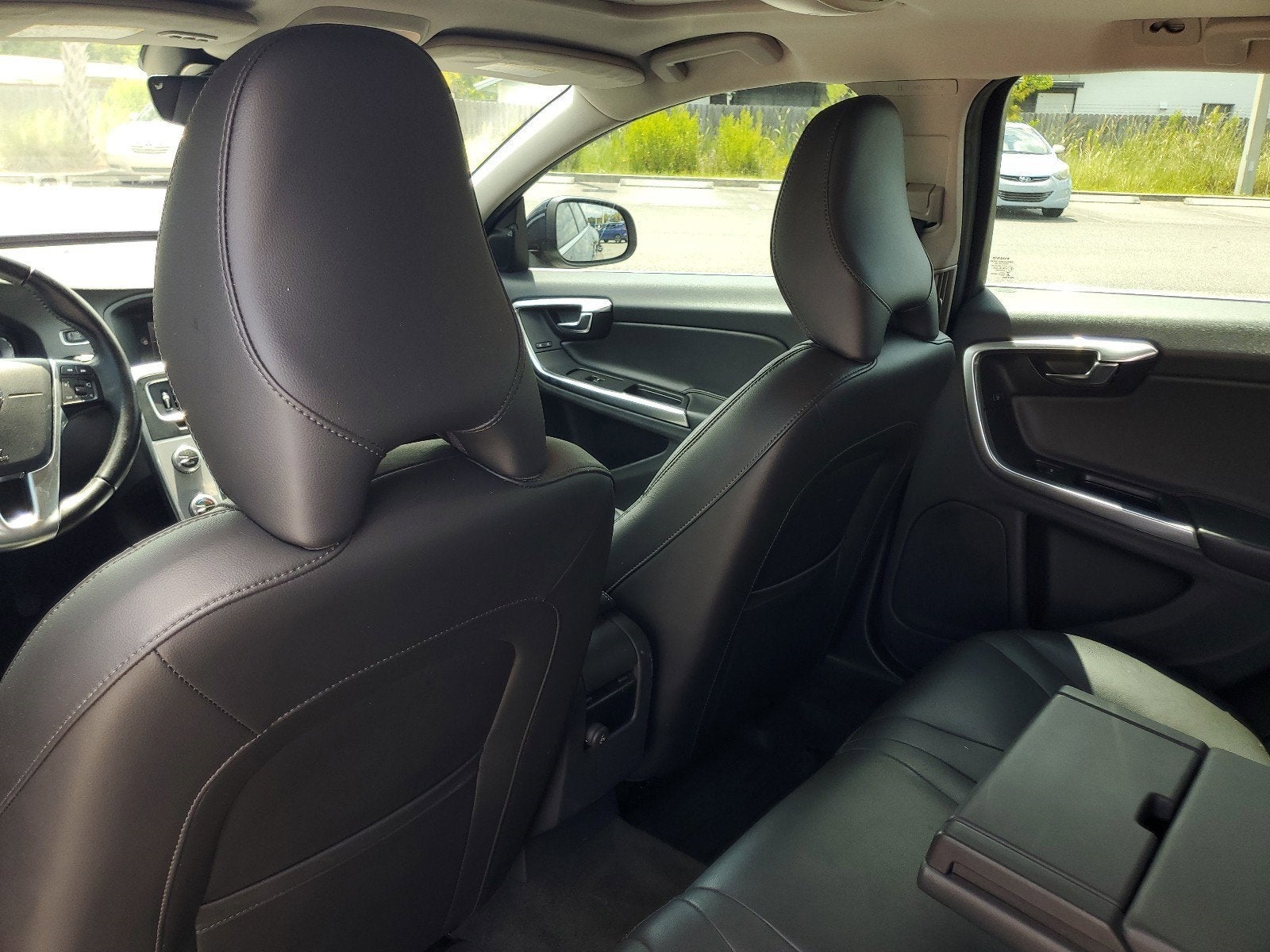 2017 Volvo V60 Premier