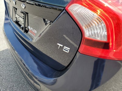 2017 Volvo V60 Premier